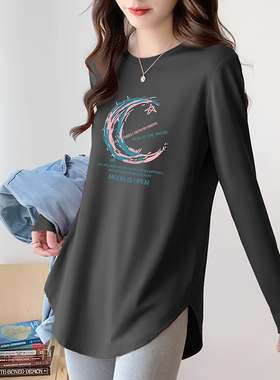 速发黑色圆弧长袖上衣打底衫宽024新款2松时尚印花独特别致长款t