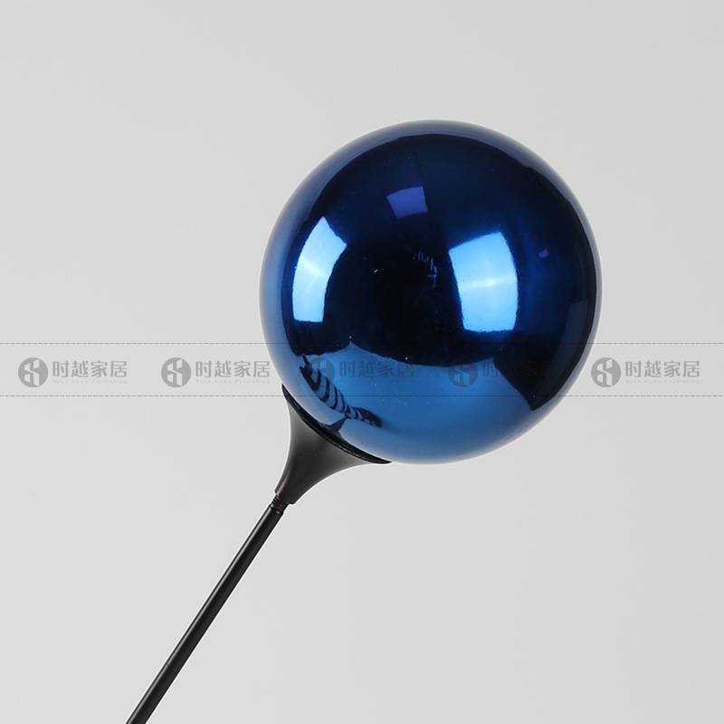 现代轻奢条纹气球熊摆件卡通潮玩雕塑样板间客厅玄关电视柜装饰品