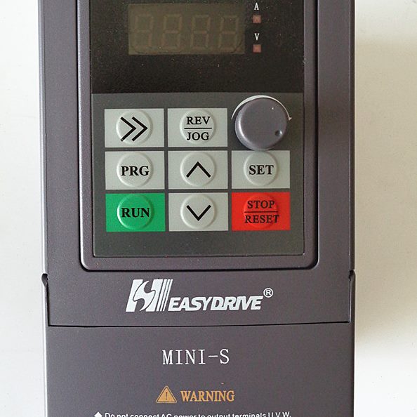 高档S00MS2易驱-4T变频器-070-M00715MINI --0MMINI0LMINI1500-M