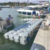 料浮筒浮台靠游W 水摩托艇码 头停靠船海上冲上浪浮桥塑码 145艇泊