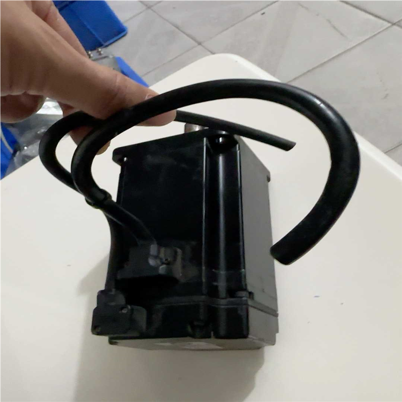 安川伺服电机SGMAS-12ACA21-E 1150W（基数电子）