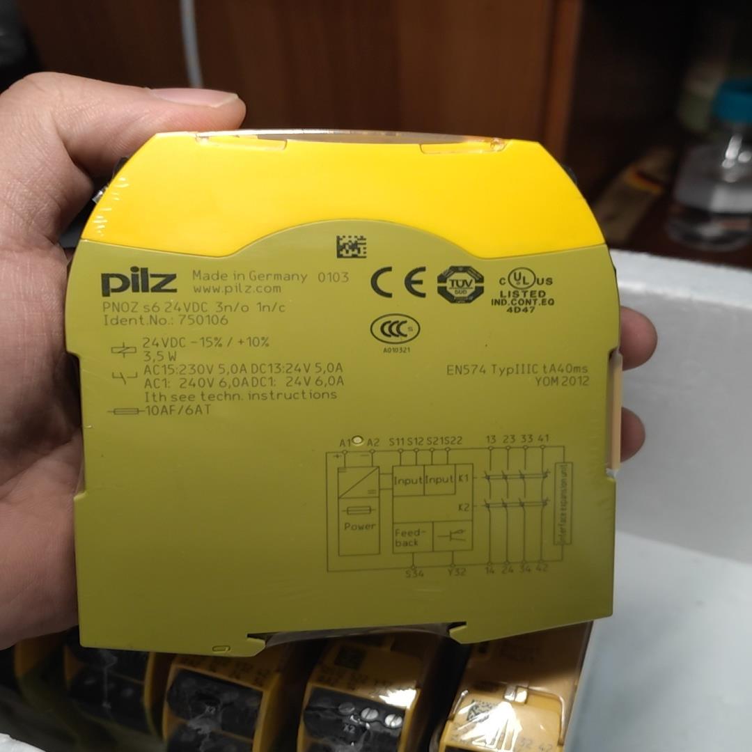 皮尔兹PNOZ安全继电器PilZ S6 750106德国进口(崽崽配件）