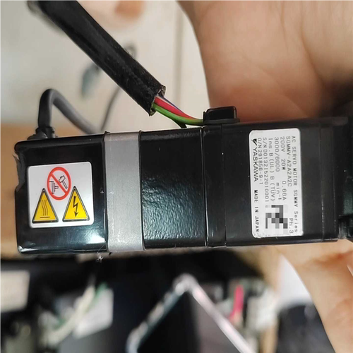 安川电机SGMMV-A2A2A2C，实图拍摄，功能正常，15~议价