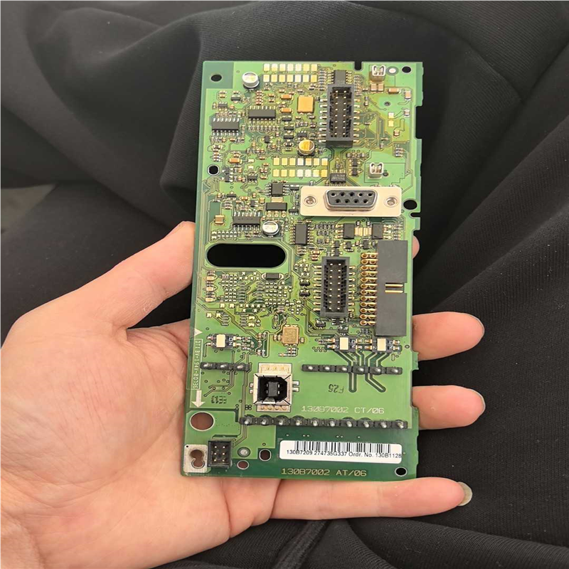议价丹佛斯变频器FC-301主板130B7002   130B7适用