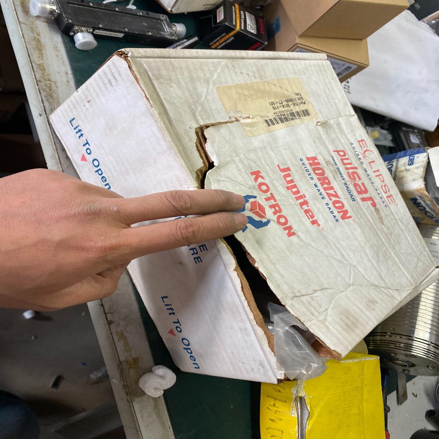 议~麦格纳丘，magnetrol要的联系708-501a-110