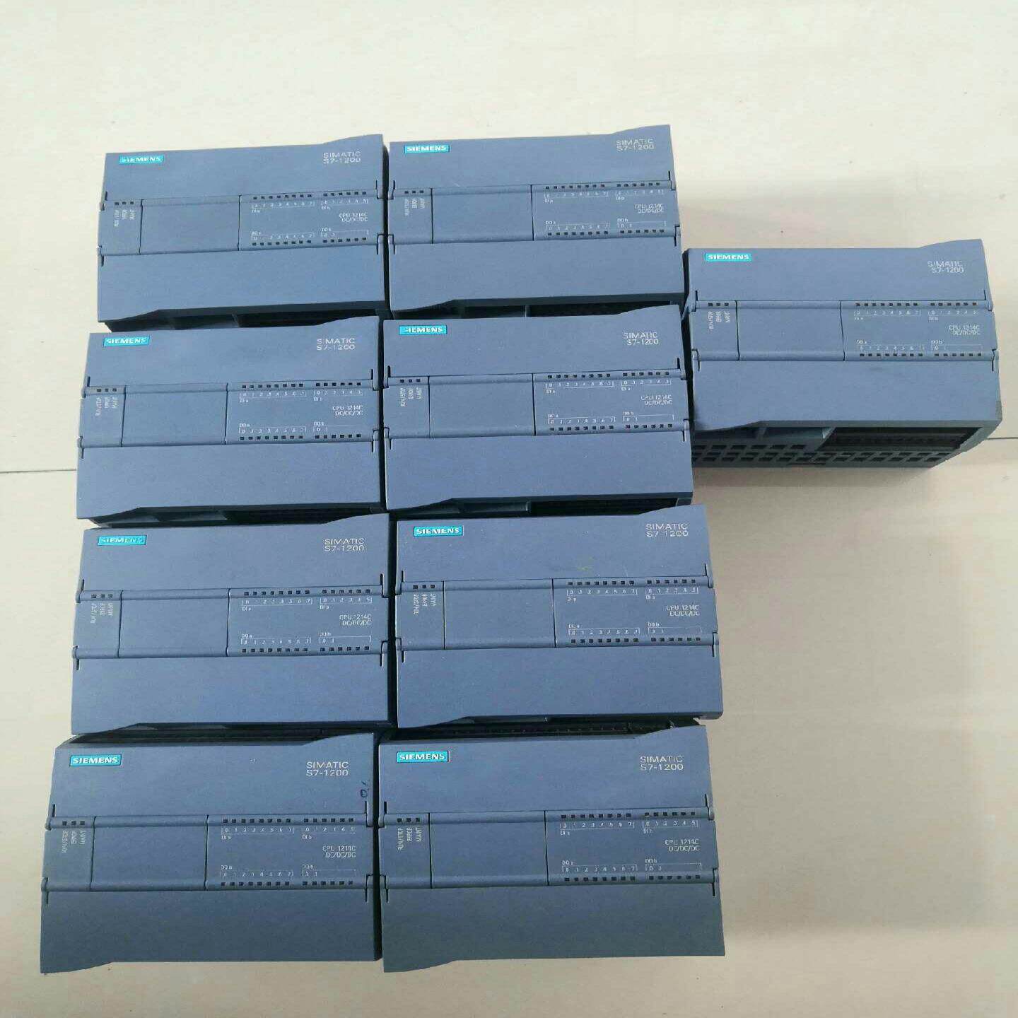 【顺庆】西门子1214c  214-1AG40，晶体管输出 成色如图【议价】