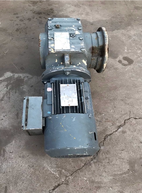 一台sew立式齿轮减速机，SAF67 速比1:85.83，电(崽崽配件）