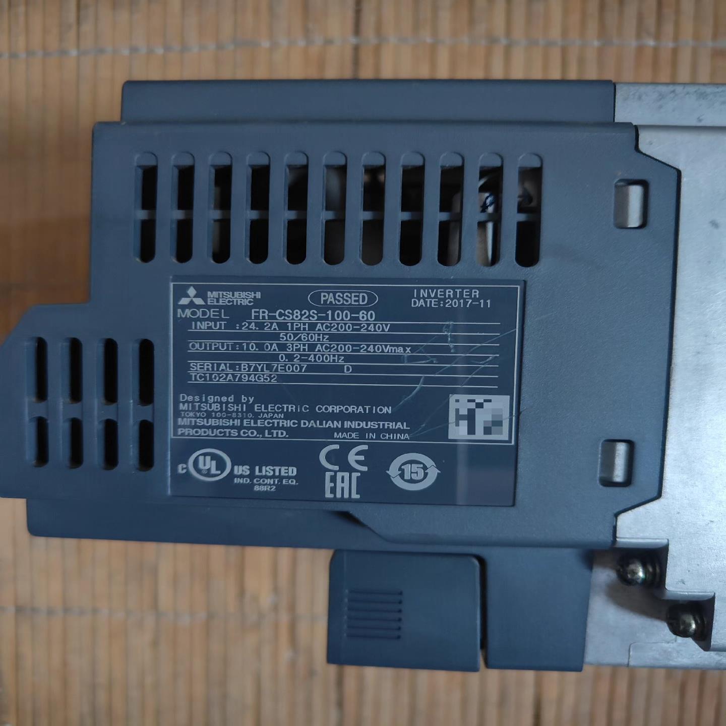 三菱变频器2.2kw单相输入FR-CS82S-100-60，(崽崽配件）