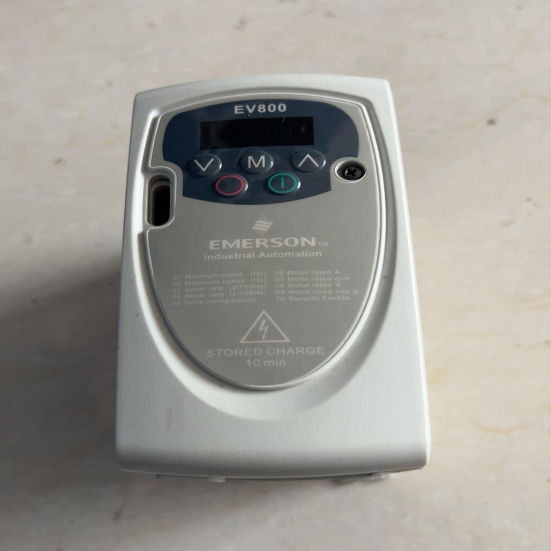 议~变频器 EV800-2S0004G 0.37KW  实物