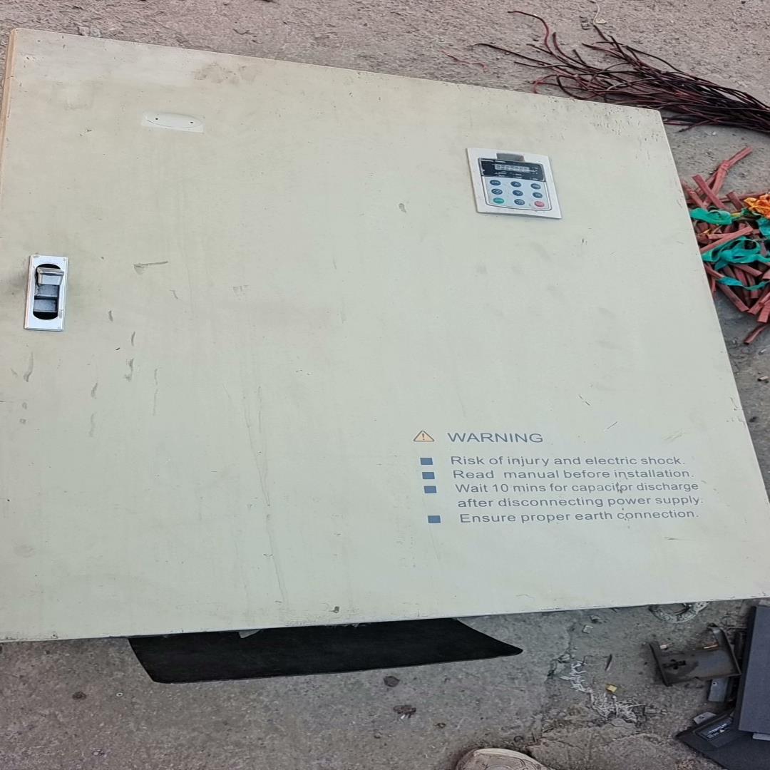 【汇生】西安启功  CGV300/250变频器功能完好正常启动内里成【议