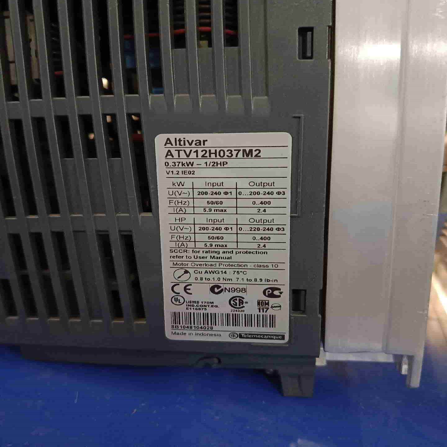 施耐德 037kw变频器 ATV12H037M2 成色如图议价