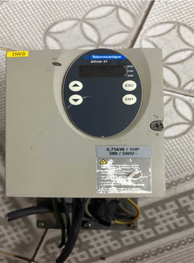 施耐德变频器ATV31系列075KW1HP 3805议价