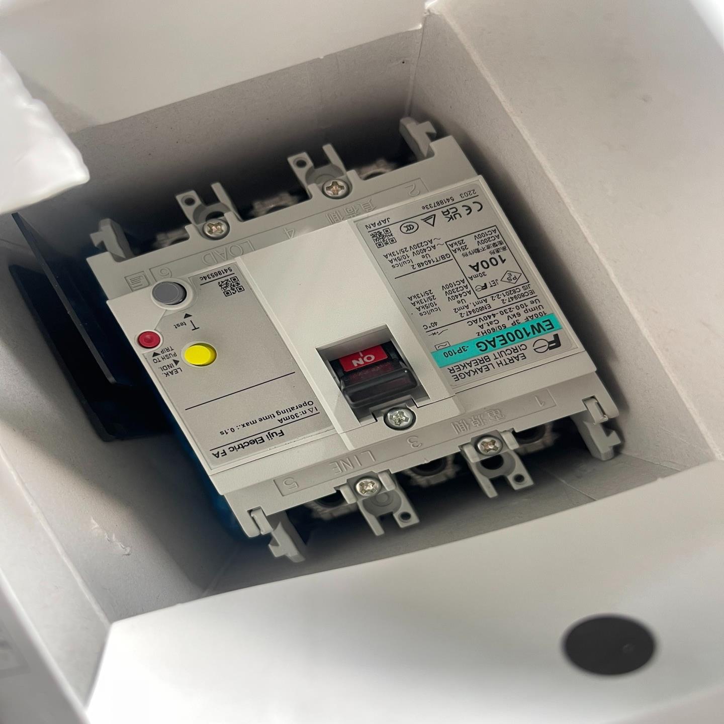 议~富士ELCB EW100EAG 3P