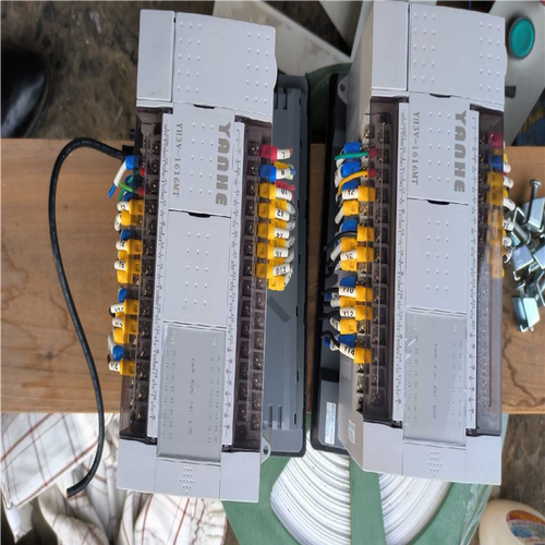 议价yanhe编程控制器，1616mt-a，口罩机拆下两个，26