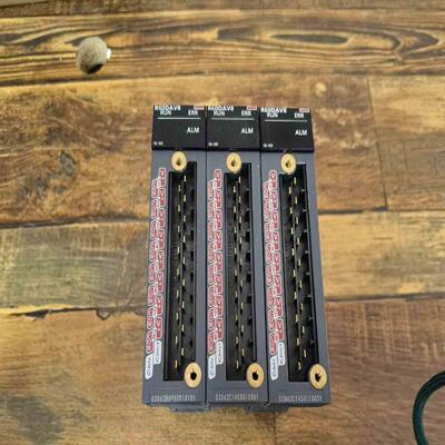 三菱R系列模块型号R60DAV8和RX42C4成色充新议价