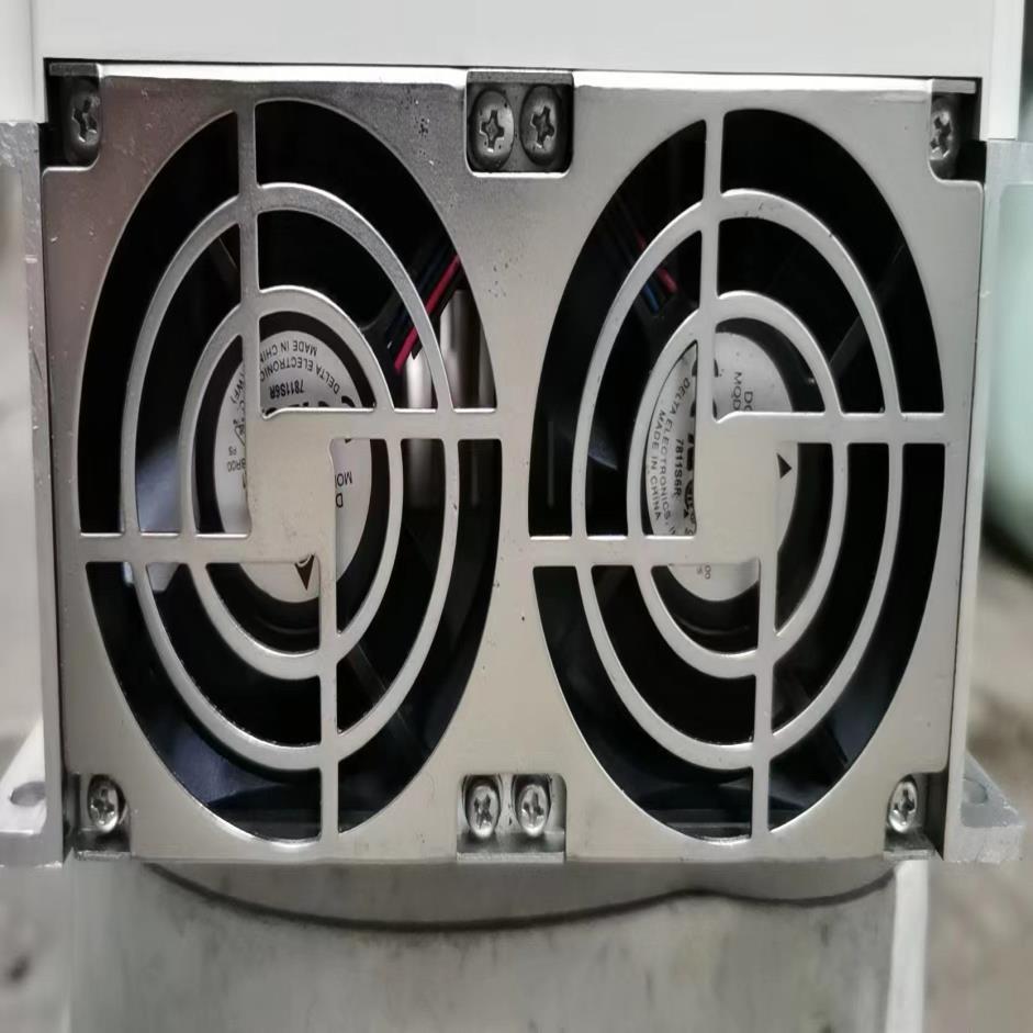 台达变频器 VFD075B43A 380V7.5KW重载型(崽崽配件）