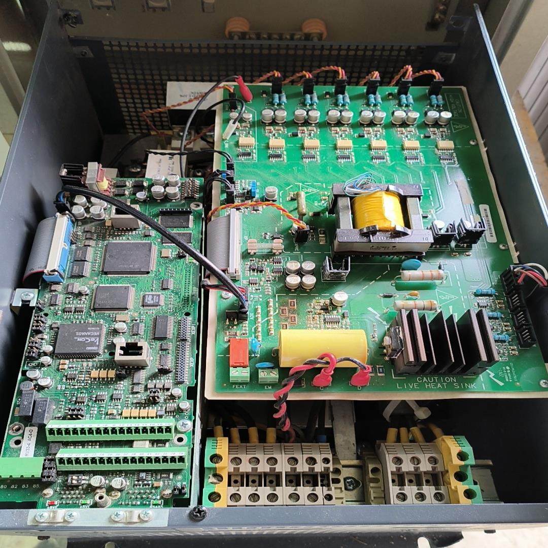 西威变频器AVY3110-KBL/AC4-0 AVY3150(崽崽配件）