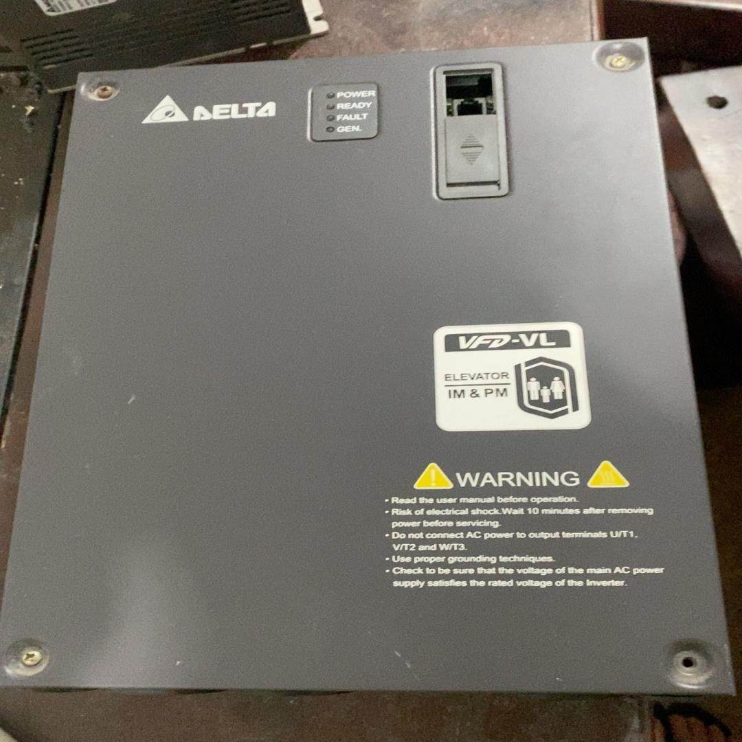 【汇生】台达变频器，vfd110vl43A。11千瓦。成色非常新。一【议