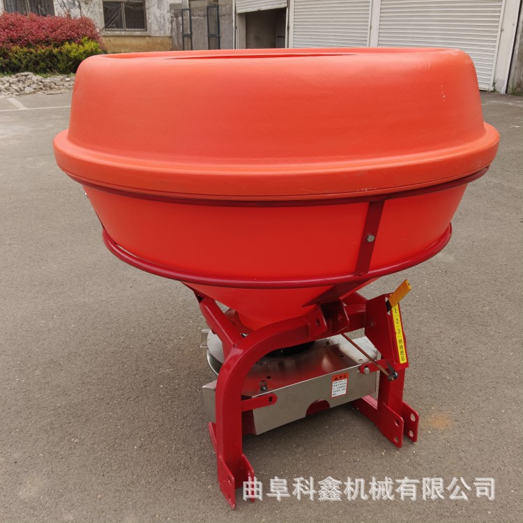 科鑫牌四轮后置大容量撒肥机