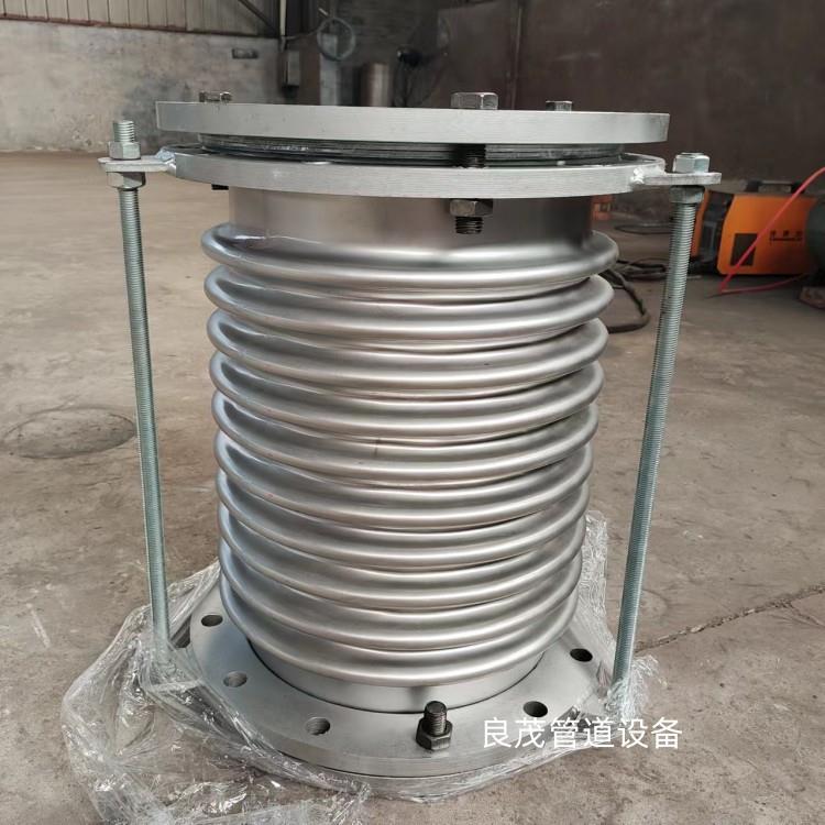 不锈钢波纹补偿器膨胀法纹焊接烟风兰道3无品牌/16L304节波管管路