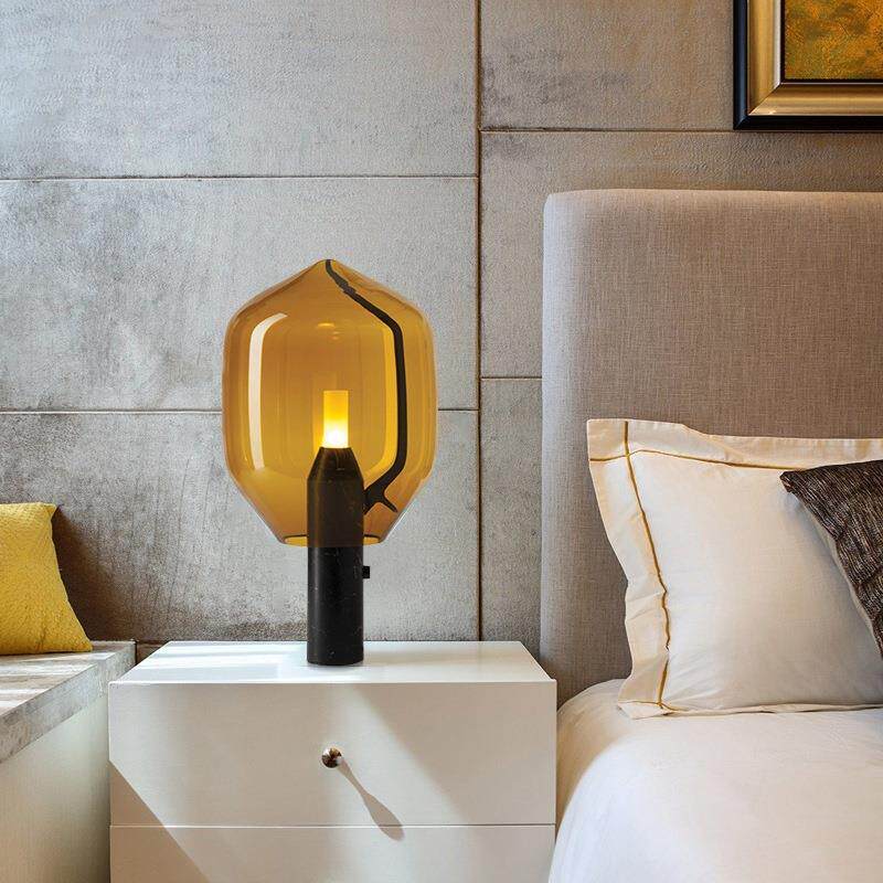现石灯代创意台大理客厅卧室轻奢酒瓶子玻璃茶几酒瓶子玻设计师床
