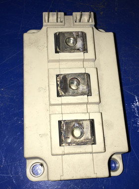 FF300R12KE3和FF300R17KE3和KE4拆机FF300R12KT4和FF300R12KT3