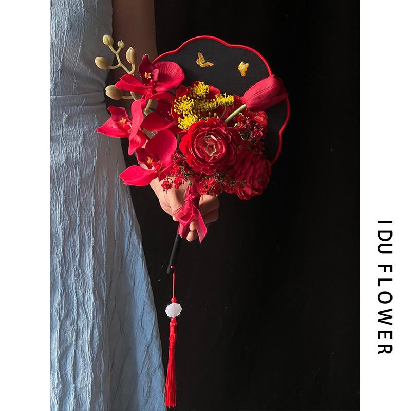 高级红团扇拍照道具结婚手捧花扇子新中式新娘仿真花秀禾晨袍花扇