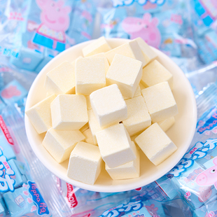 亿智小猪佩奇奶小方糖果高钙牛奶糖儿童奖励网红零食独立散装 批发