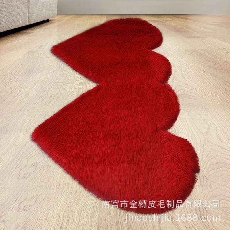 厂家供应心形仿羊毛地毯地垫办公室客厅毛绒毯子可爱装饰楼梯垫等