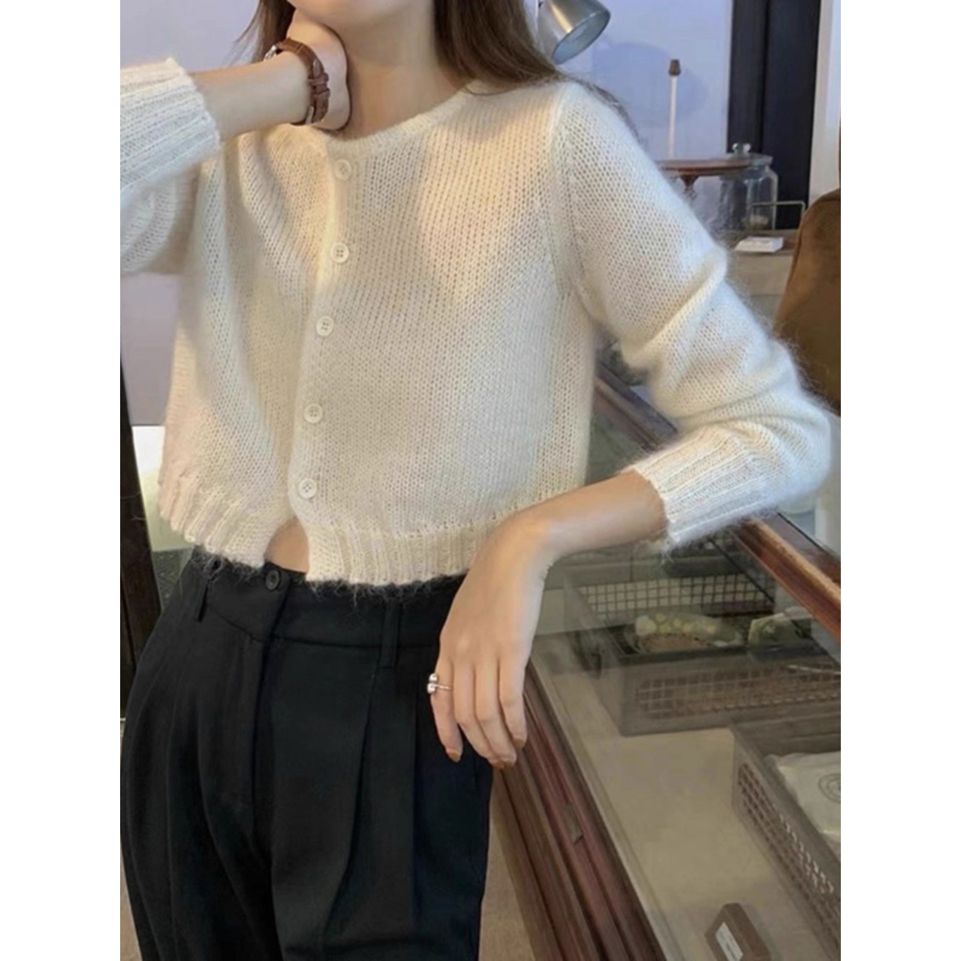 2025秋季短款针织开衫女100纯山羊绒衫女欧货高端早秋短毛衣外套