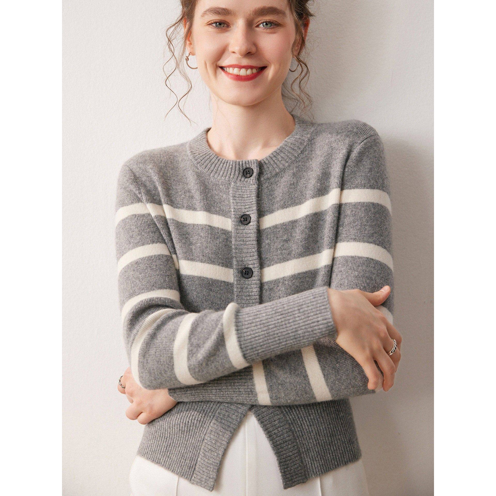 韩系氛围感山羊绒开衫女四平加厚圆领条纹拼色毛衣针织短款小外套,女装/女士精品,毛针织衫,淘宝优惠券,粉丝福利购,淘宝优惠卷