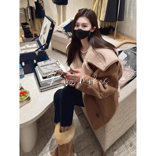 RIXO DORE法式秋冬新款高级感小香风大翻领皮毛一体羊羔毛外套女