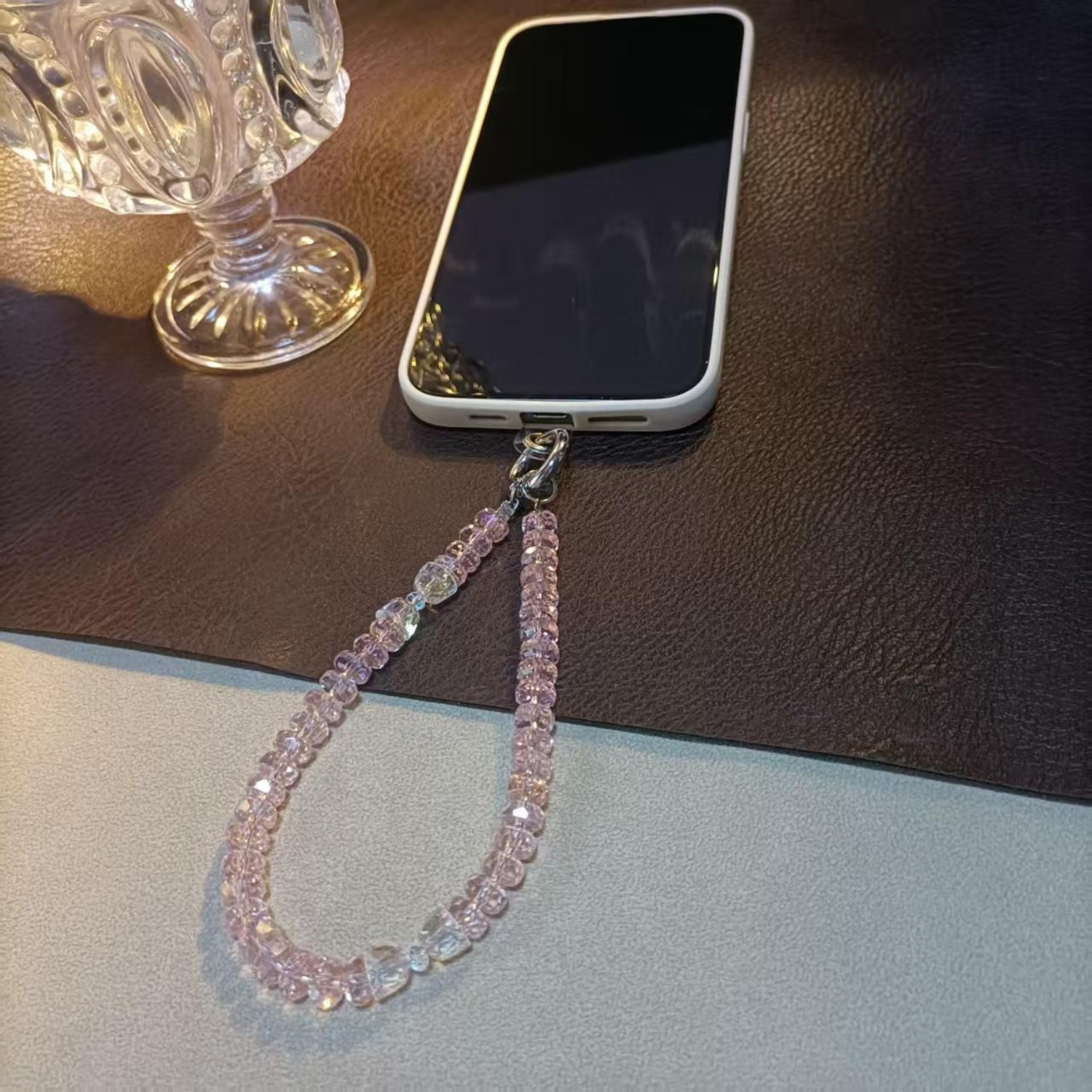 【粉纱铃铛】短款手机挂链手腕手机挂爆闪串珠手提钥匙扣时尚新款