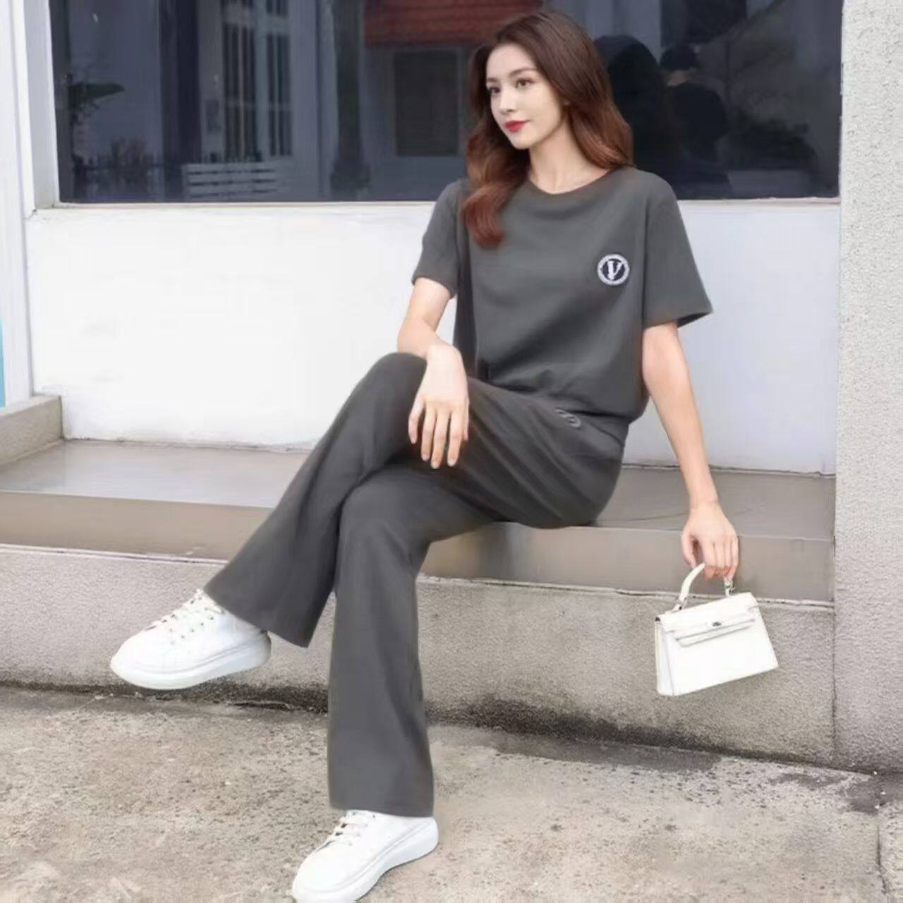 2025夏天新款潮洋气短款休闲运动大码宽松纯棉短袖跑步套装女晨跑