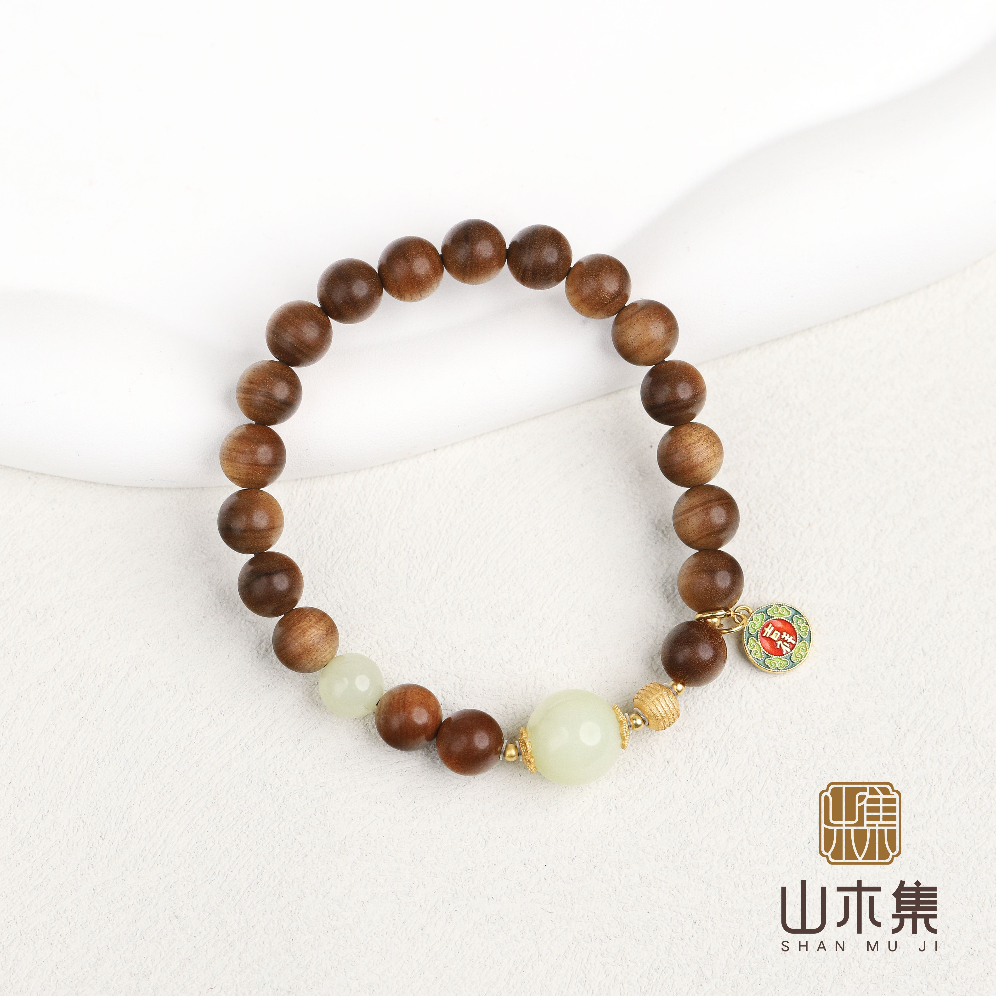 老山檀木手串黑虎串珠和田玉手链