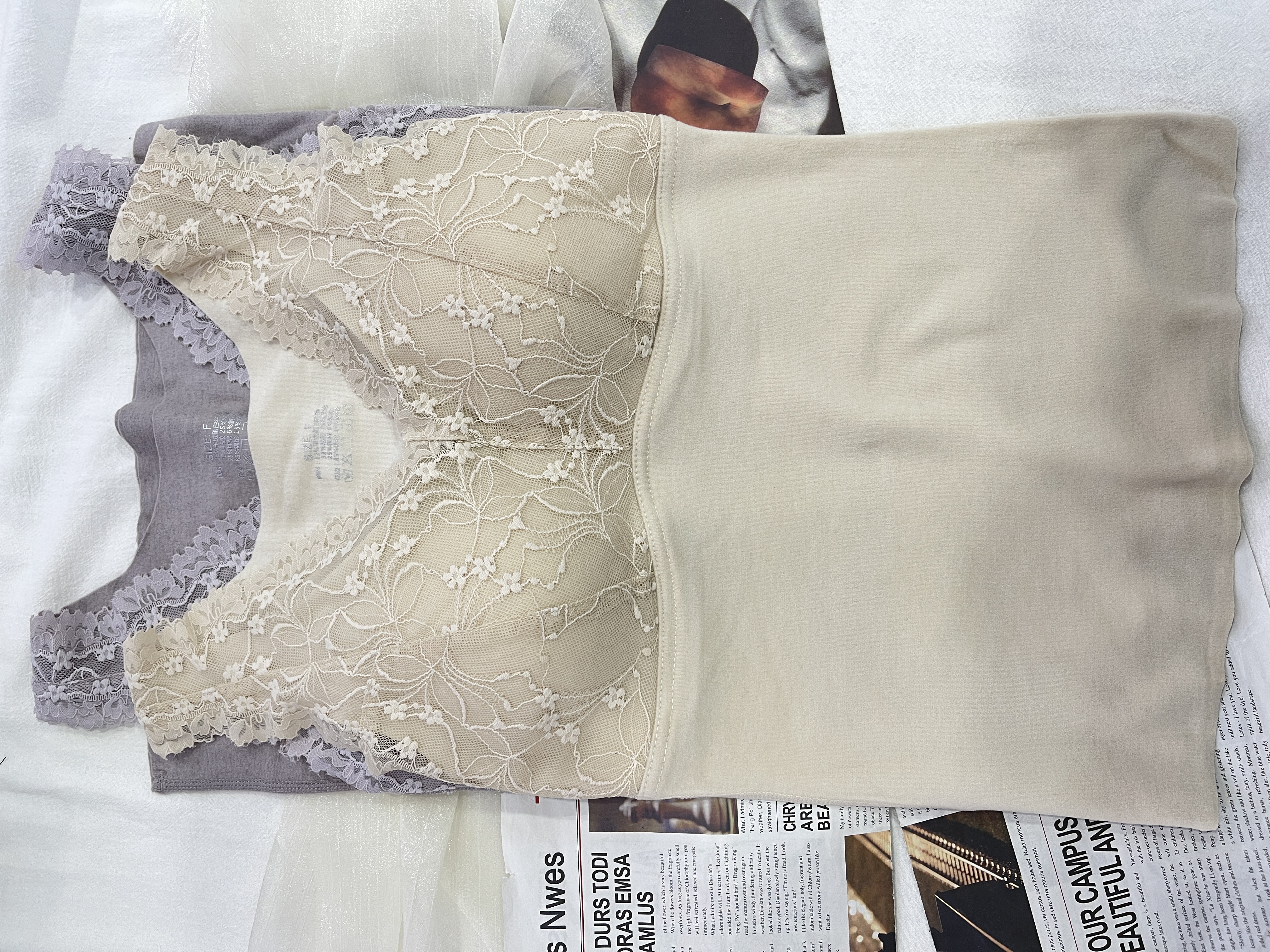 森色系蕾丝秋冬磨毛保暖背心带胸垫一体式免穿文胸打底衫上衣