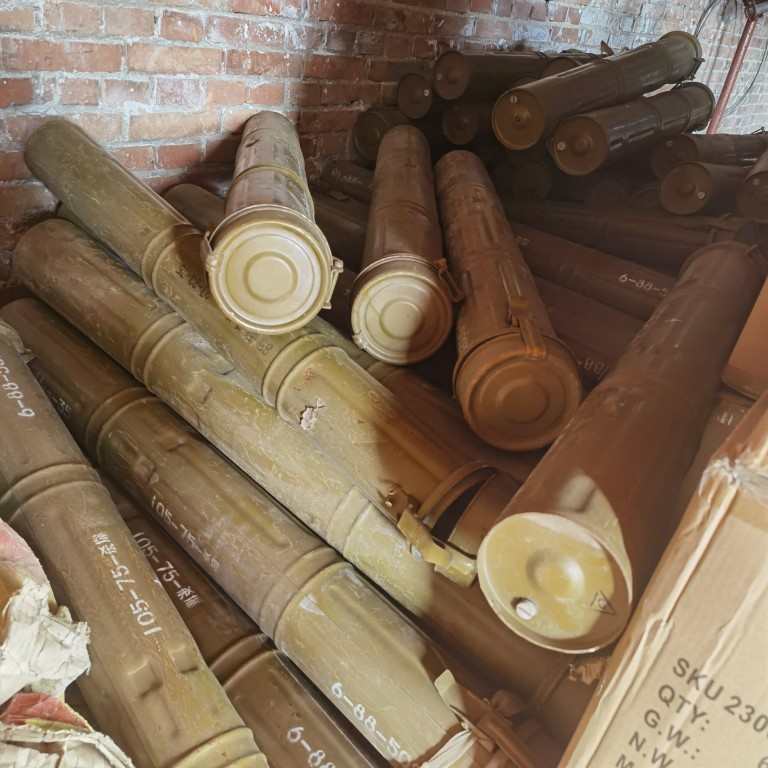 退役旧铁桶密封筒全密封铁桶字画收纳酒吧餐厅装饰道具桶老兵收藏图片