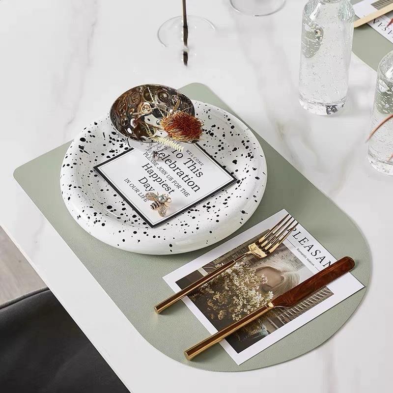 现代轻奢样板房ATW装西餐桌厅摆件软装饰西餐盘套装西餐摆具餐装