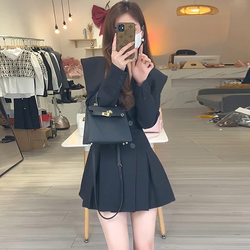 有里布拼接领披肩收腰女装设计感显瘦小个子高级感连衣裙D0157