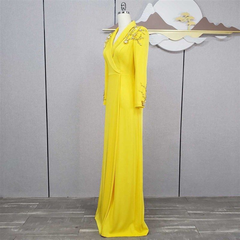 高端西装裙2024新款气质年会晚会主持人礼服女长袖国风连衣裙名媛