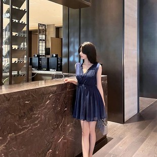 CCZEE漫步汉江畔 背心裙子 玛瑙蓝连衣裙女夏V领气质收腰显瘦无袖