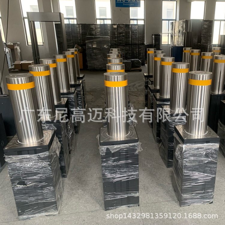手动升降304不锈钢防撞柱,临沧普洱博物馆学校门口全自动升降路桩