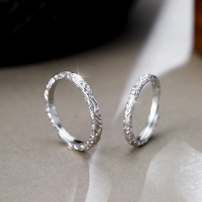 日本品质S999足银戒指糖纸情侣对戒轻奢风不规则肌理款足银戒指源