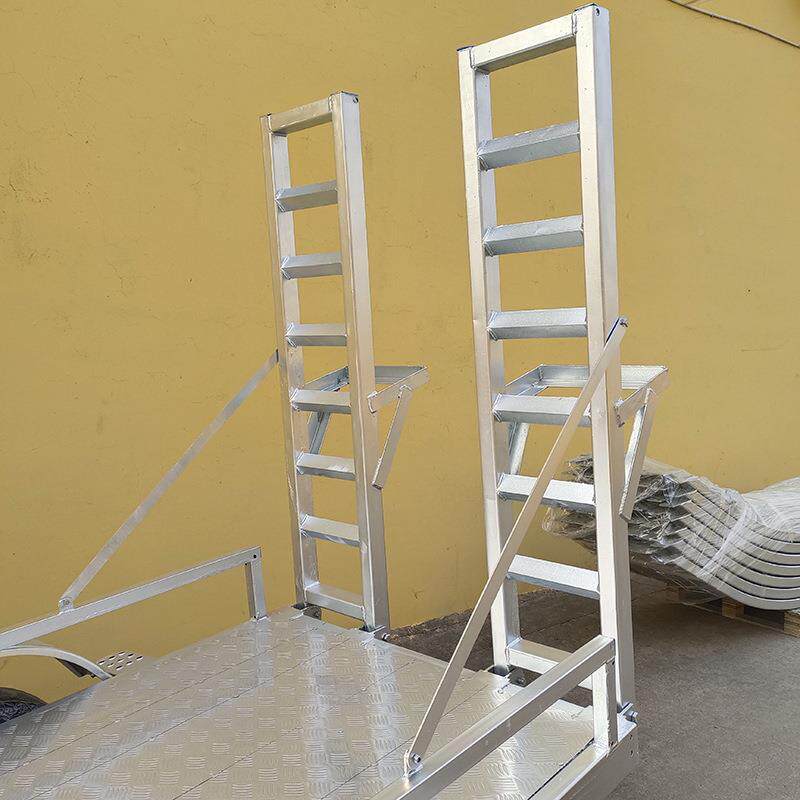 平板拖式车挖拖车机QVV镀锌工具拖车牵车专用爬梯引工具拖车出口