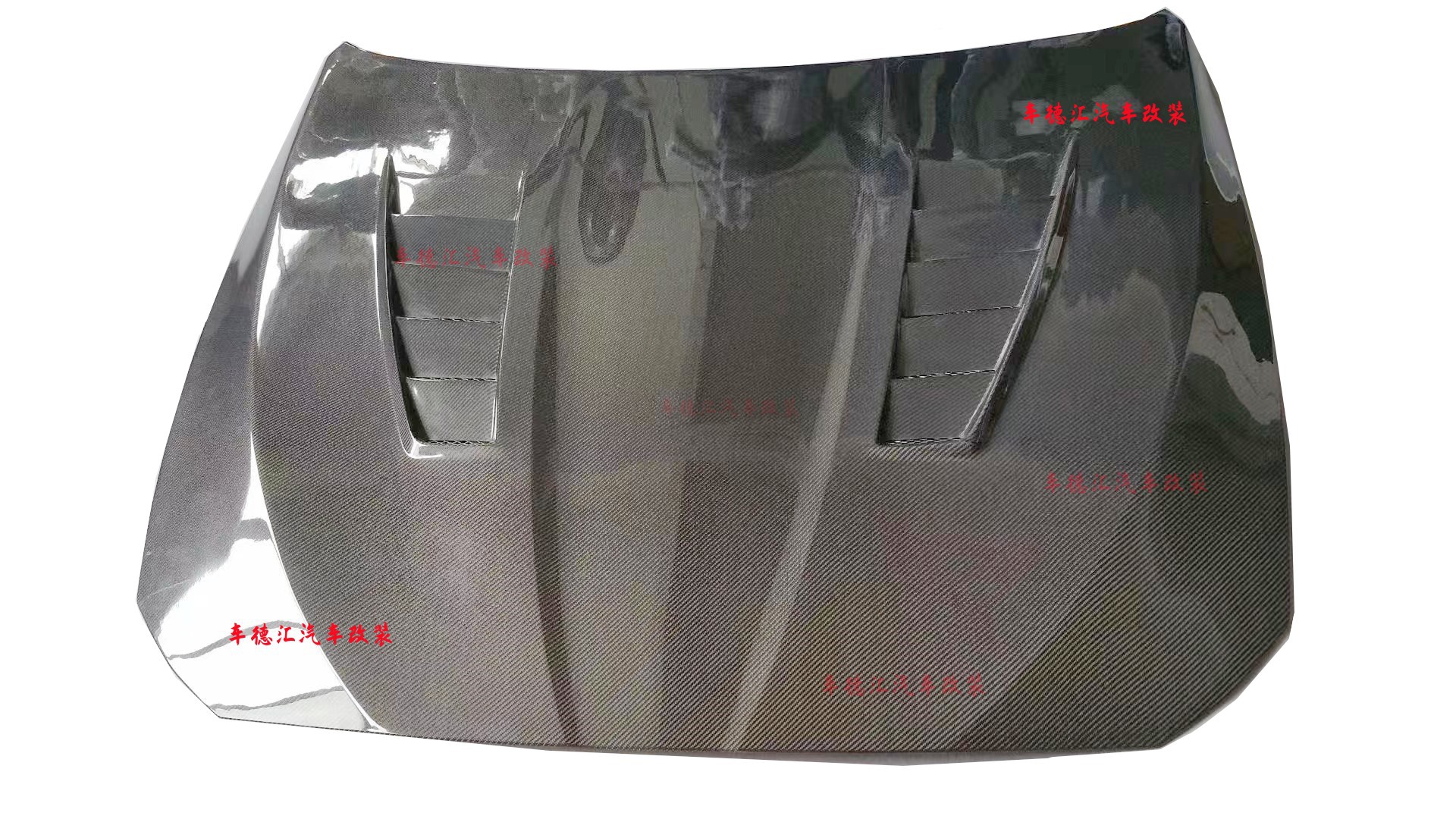 宝马5系F10/F18碳纤维机盖
