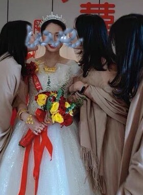 姐妹服团伴娘f披肩香槟白色礼服豆沙色外搭保暖围巾女冬回娘家聚