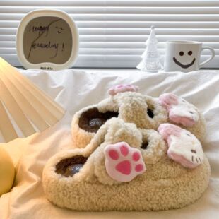 女童可爱凯蒂猫毛毛拖鞋女款2025新款冬亲子保暖居家平底防滑拖鞋