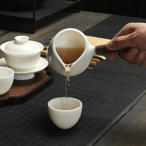 木把侧把公道杯 白瓷日式茶具A分茶器 大号陶瓷分茶公杯倒茶器