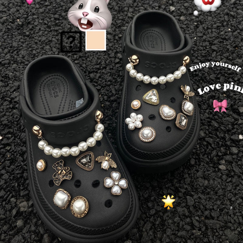 crocs洞洞鞋配饰鞋花卡骆驰鞋扣图片