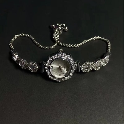 公主风手表女小众轻奢古着满钻